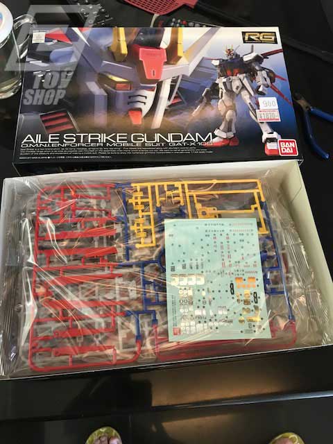 1144-RG-#-03-Aile-Strike-Gundam